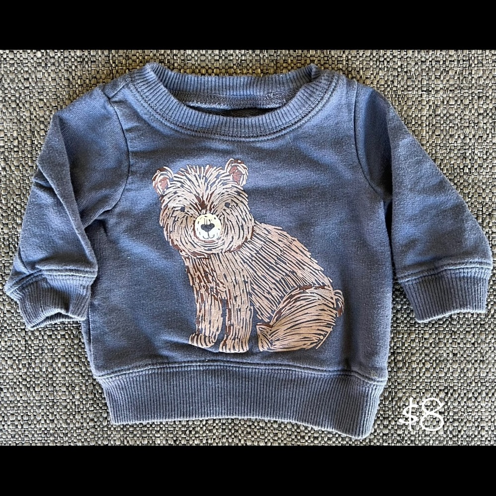 Newborn baby clothes